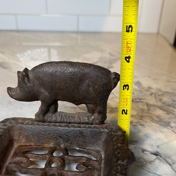 Rustic Cast Iron Pig Soap Dish - Picture 6 of 7
